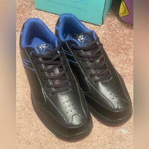 Men’s. Size 12 bowling shoes. Like new. Never worn.